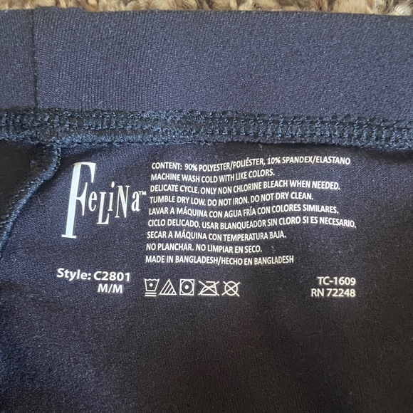 ✏️🎃Felina Black Leggings - Picture 2 of 2